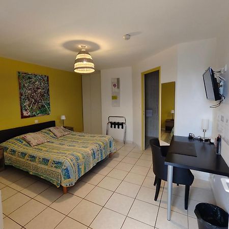 Le Grand Jardin Otel Aujargues Dış mekan fotoğraf