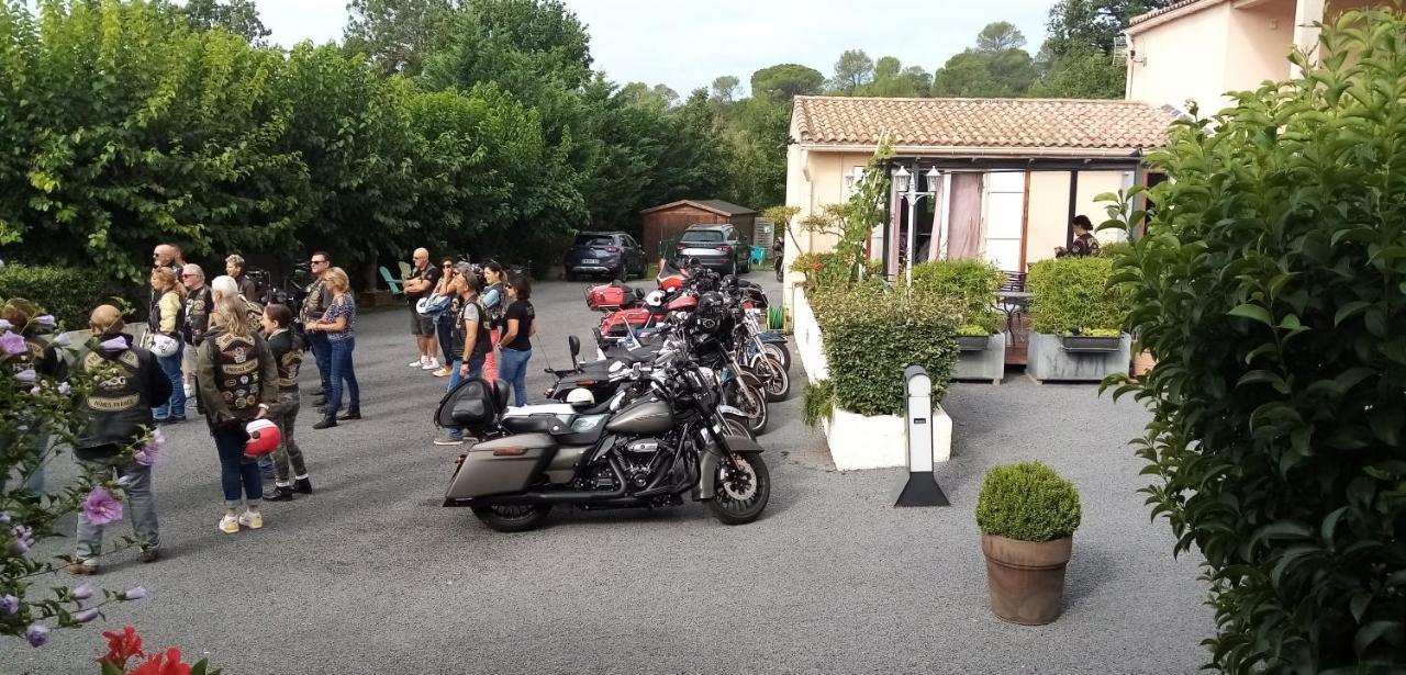 Le Grand Jardin Otel Aujargues Dış mekan fotoğraf