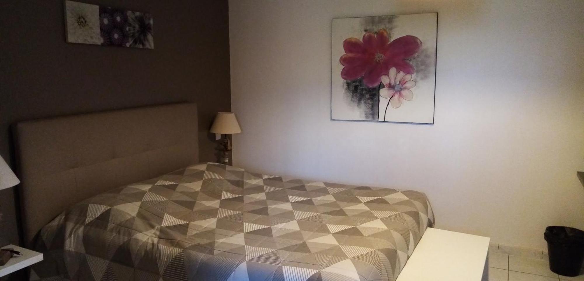 Le Grand Jardin Otel Aujargues Dış mekan fotoğraf