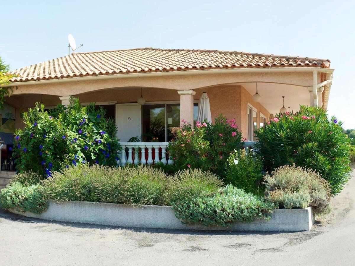 Le Grand Jardin Otel Aujargues Dış mekan fotoğraf