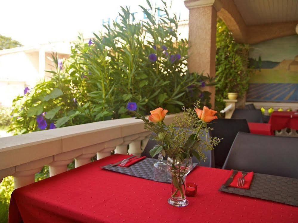 Le Grand Jardin Otel Aujargues Dış mekan fotoğraf